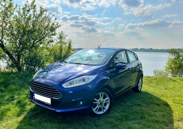 ford fiesta śląskie Ford Fiesta cena 31900 przebieg: 101000, rok produkcji 2015 z Sosnowiec